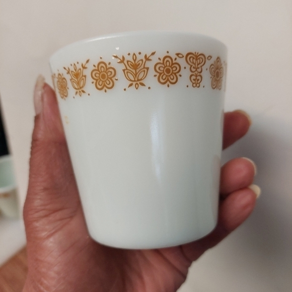 Vintage Pyrex Cup and Saucer - Picture 3 of 12